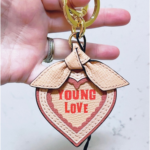 Authentic Burberry Young Love Leather Heart Bag Charm / Keychain - Picture 5 of 11